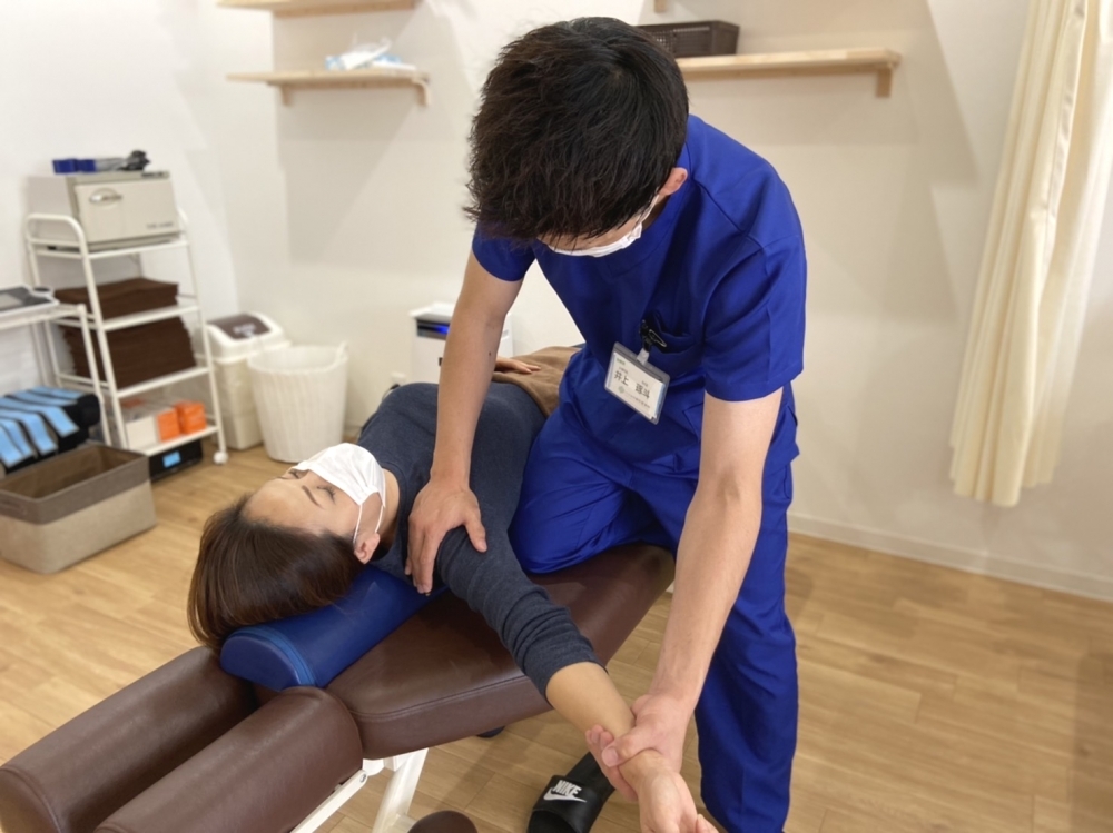 ハイカラ鍼灸整骨院 吹田院では、交通事故後の施術にも特化しています。